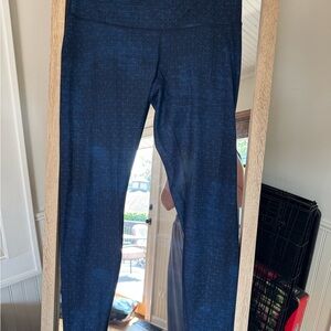 lululemon athletica lightweight Black/blue pattern leggings - Like new - sz 10